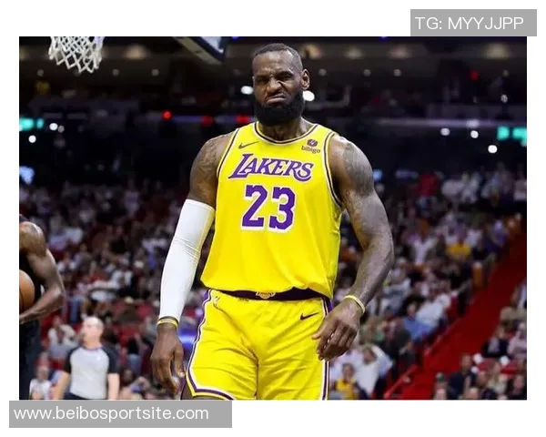 詹姆斯训练强度持续提升尚未完全恢复状态Shams重申球队信心不减