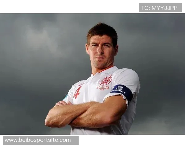 杰拉德称赞罗伊基恩被低估认为他在多个方面展现强大实力